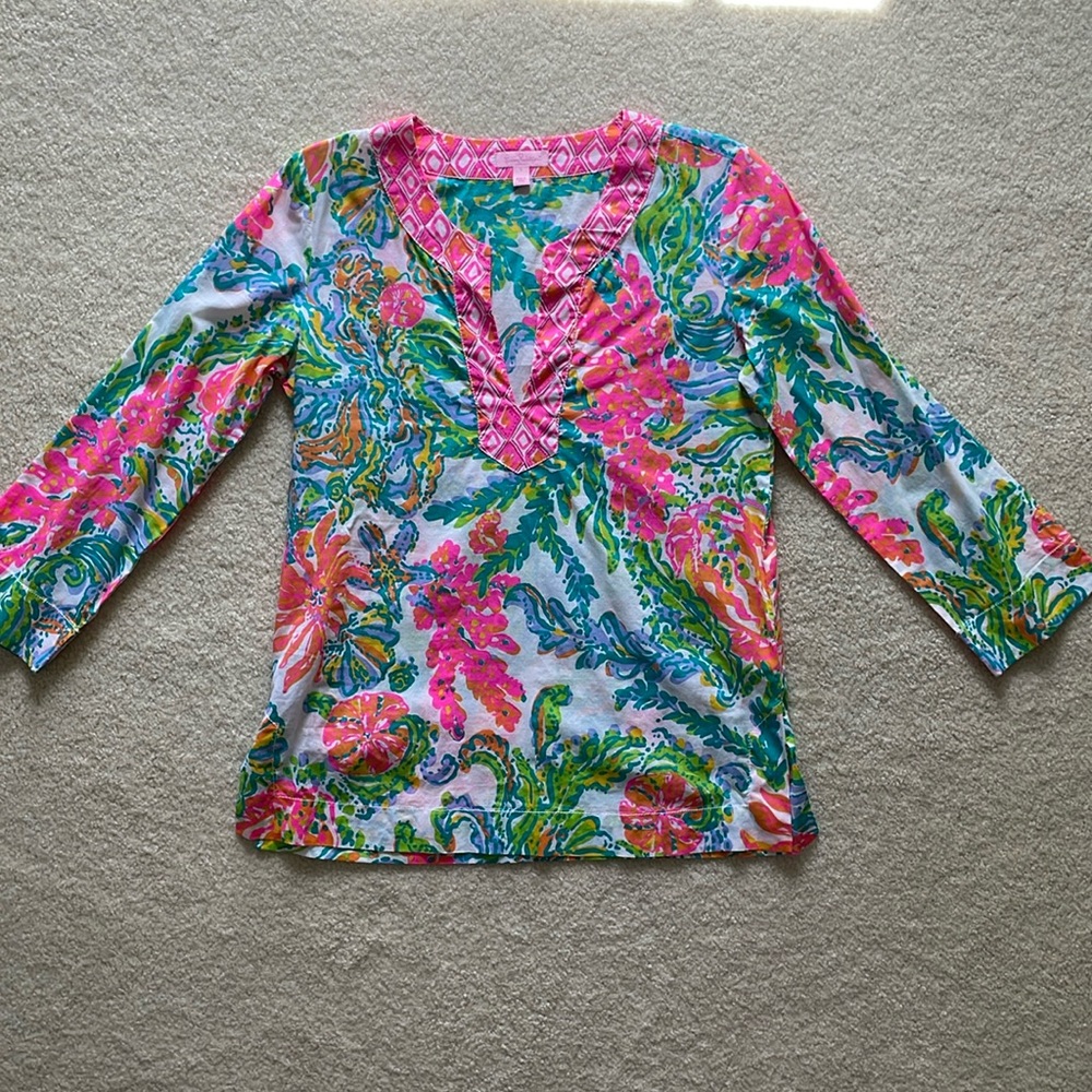 Lilly Pulitzer Amelia Island cotton tunic.